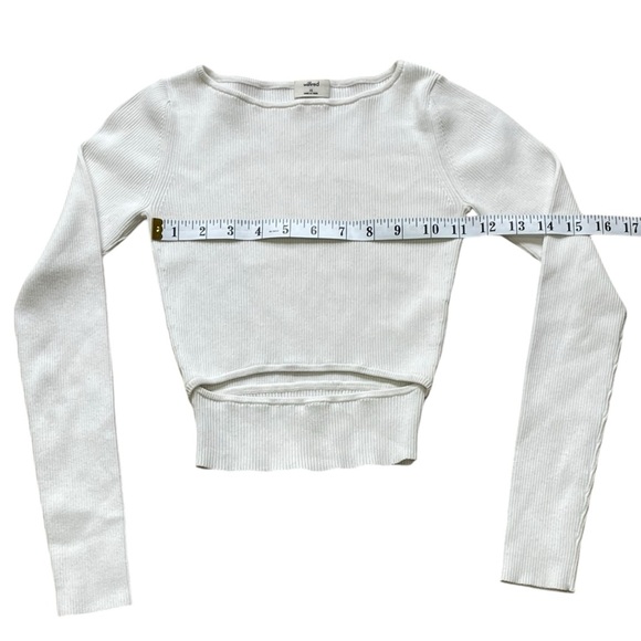 White Wilfred Crop Top (XS) - Picture 4 of 5